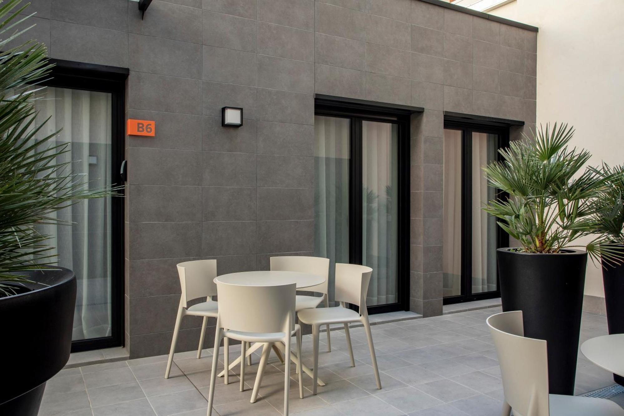 Europa Apartments L'Hospitalet de Llobregat Exterior foto